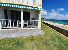 Appartement d'une chambre a Sainte Anne a 3 m de la plage avec vue sur la mer jardin clos et wifi